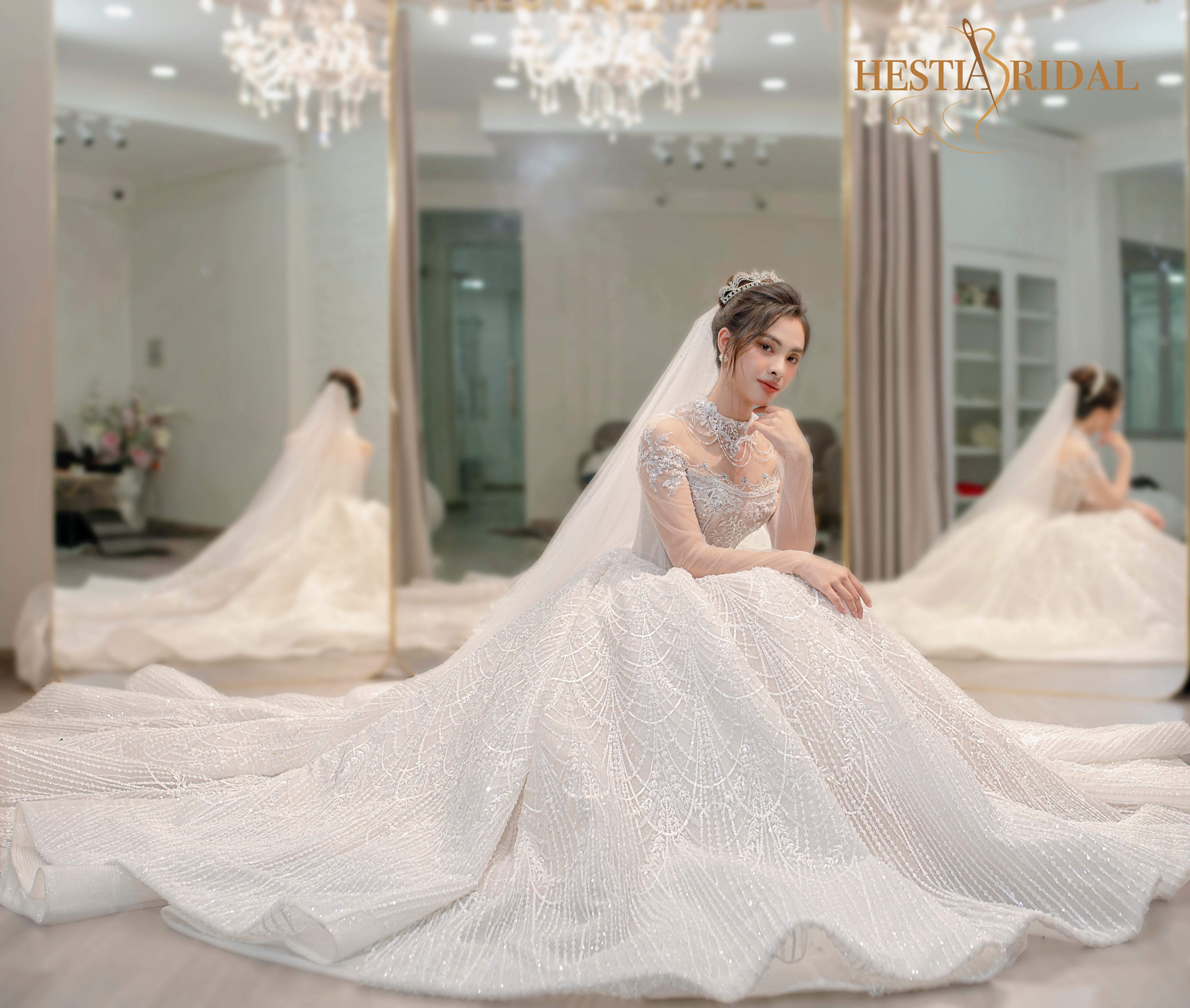  "STELLA WEDDING DRESS" LỘNG LẪY NHƯ NHỮNG VÌ SAO