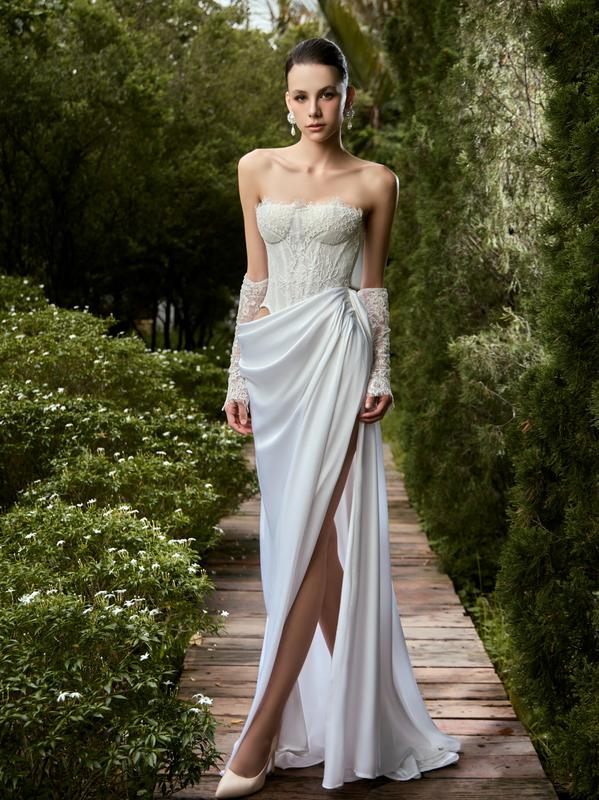 The Aure Dress